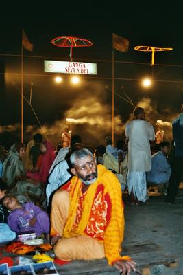 Image: /gfx/2003/2003Week28/India04.06_imm018.Varanasi.jpg 