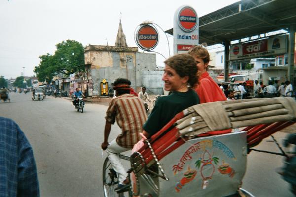 Image: /gfx/2003/2003Week28/IndiaW01.17_imm009.Varanasi.jpg 