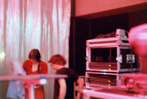 Image: /gfx/2001/03/StereoTotal/imm013.jpg 