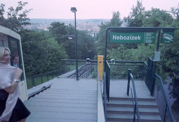 Image: /gfx/2001/07/Praag/praag4.imm016.JPG 