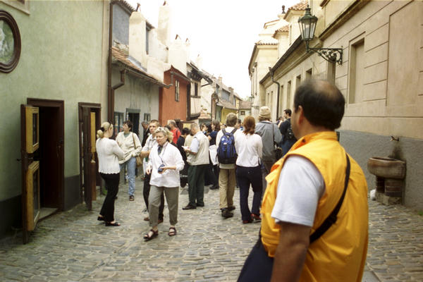 Image: /gfx/2001/07/Praag_5/05__2A.JPG 