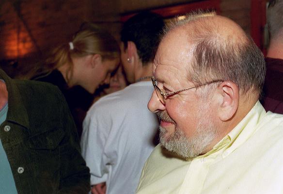 Image: /gfx/2001/09/Mick1/imm027.JPG 