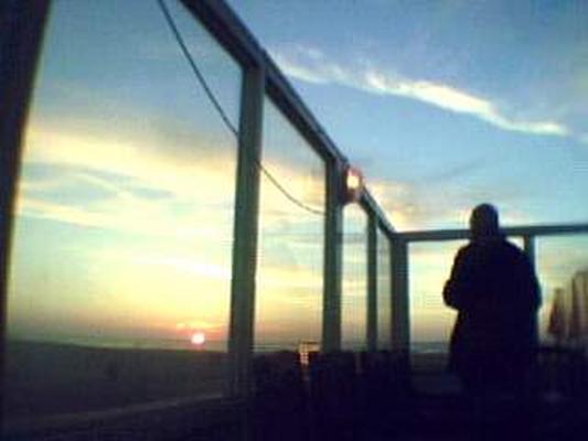 Image: /gfx/2002/06/Oerol/20020619-2036-13571-2.Zonsondegang.jpg 