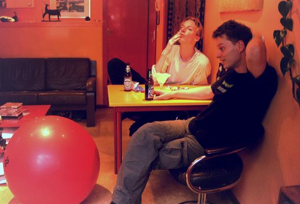 Image: /gfx/2002/08/fi_5/fi_5.16_imm014.jpg 