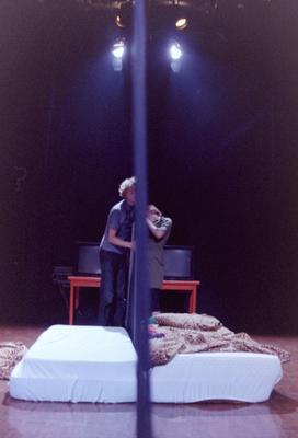 Image: /gfx/2002/Is/IS_3/IS_3.16_imm014.jpg 