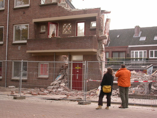 Image: /gfx/2006/2006Week45/dscn8070.Kneppelhoutstraat.jpg 